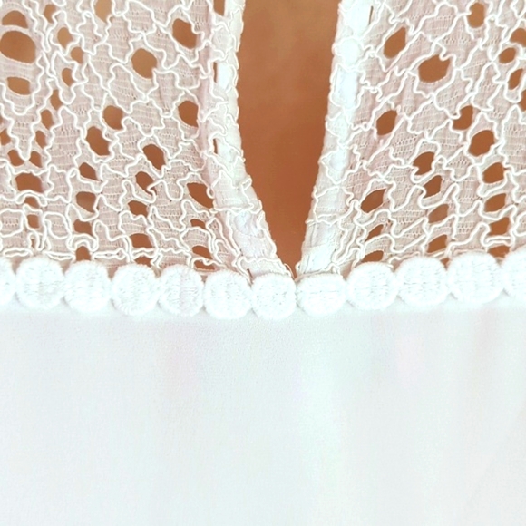 Lilly Pulitzer Amenna Flounce Sleeve Top in White 2 - Picture 12 of 16